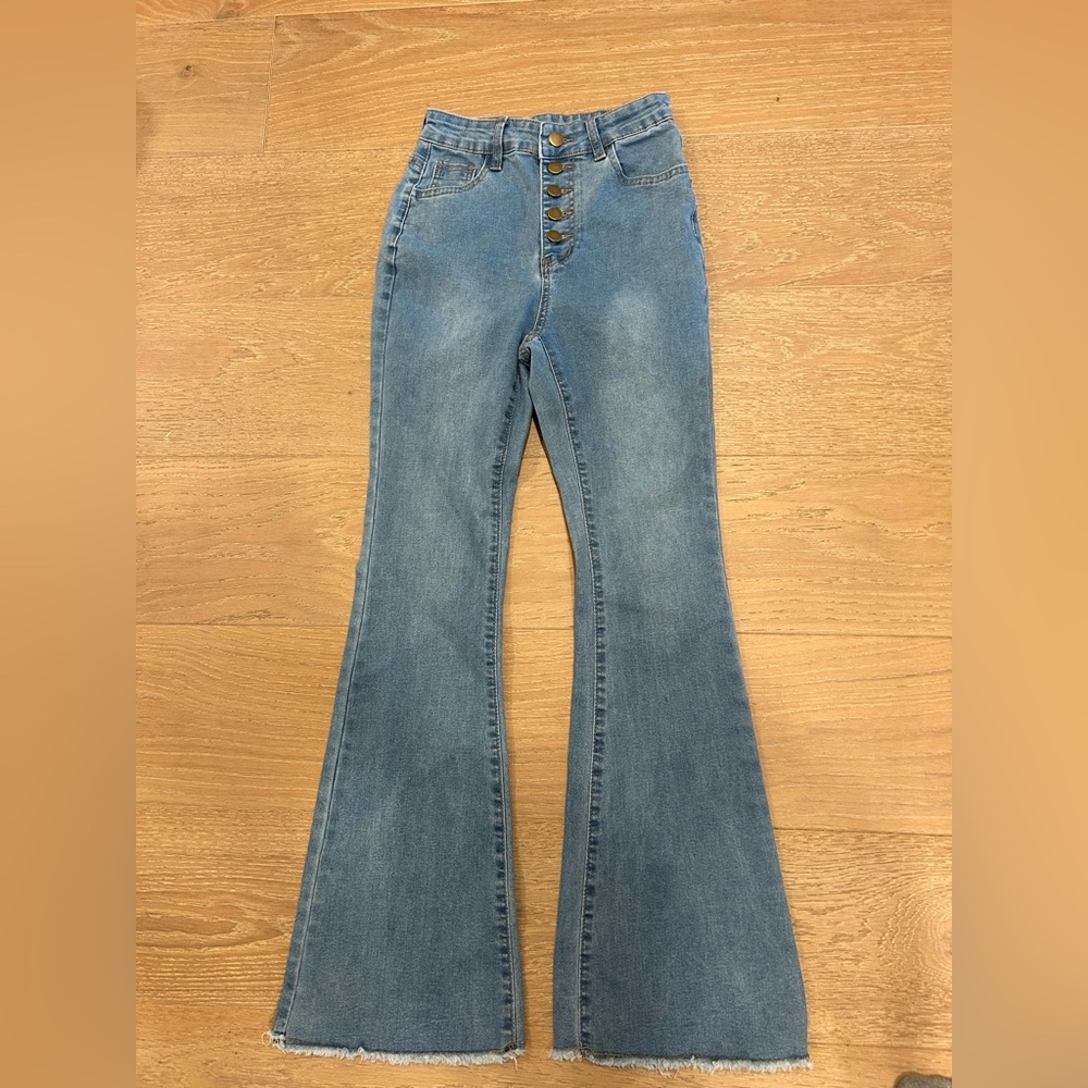 NWOT SHEIN flare jeans